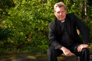 Mikael Bedrup präst framåtlutad 2009-1
