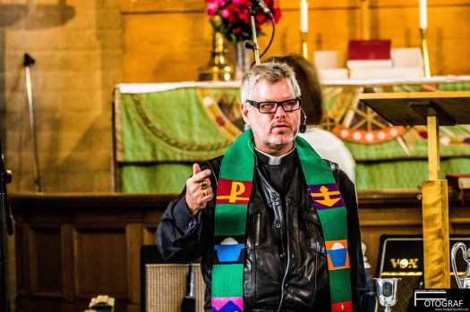 mb-predikar-i-mc-vast-och-stola